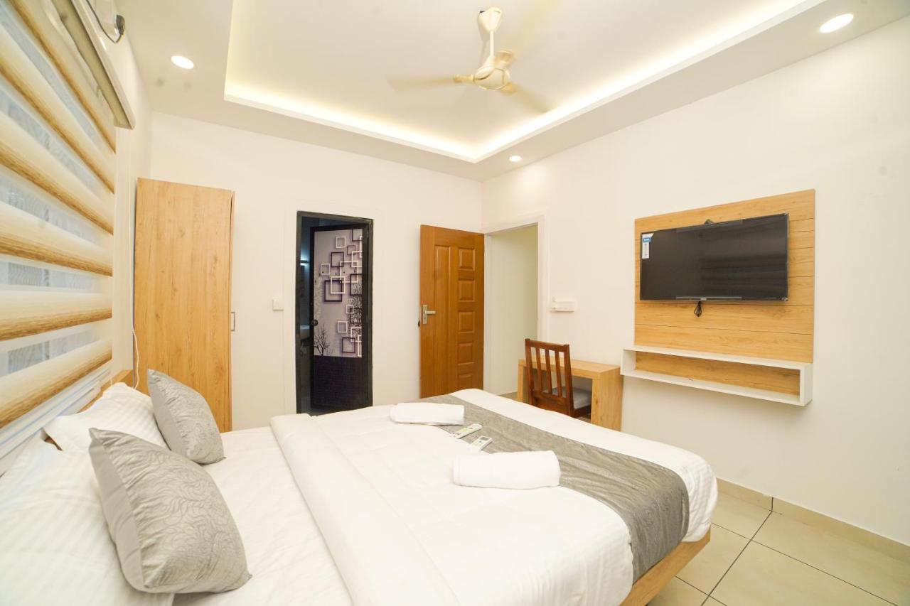 Hotel Oceana Hills Residency Alappuzha Esterno foto