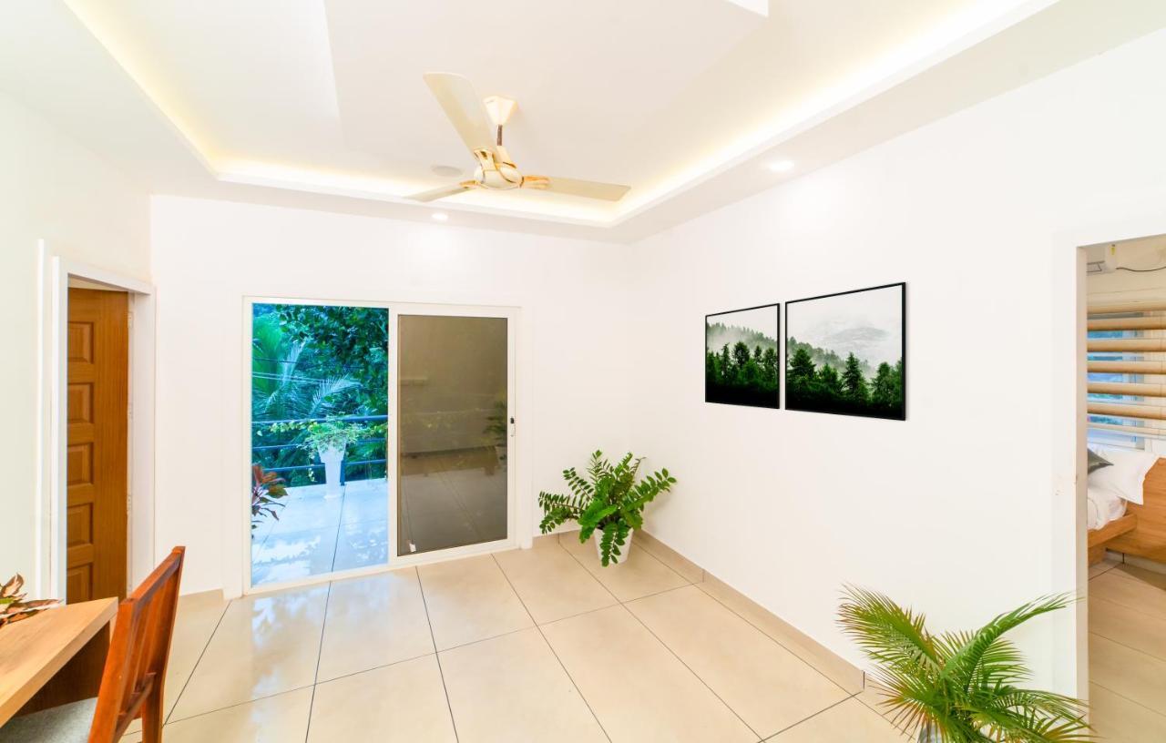 Hotel Oceana Hills Residency Alappuzha Esterno foto