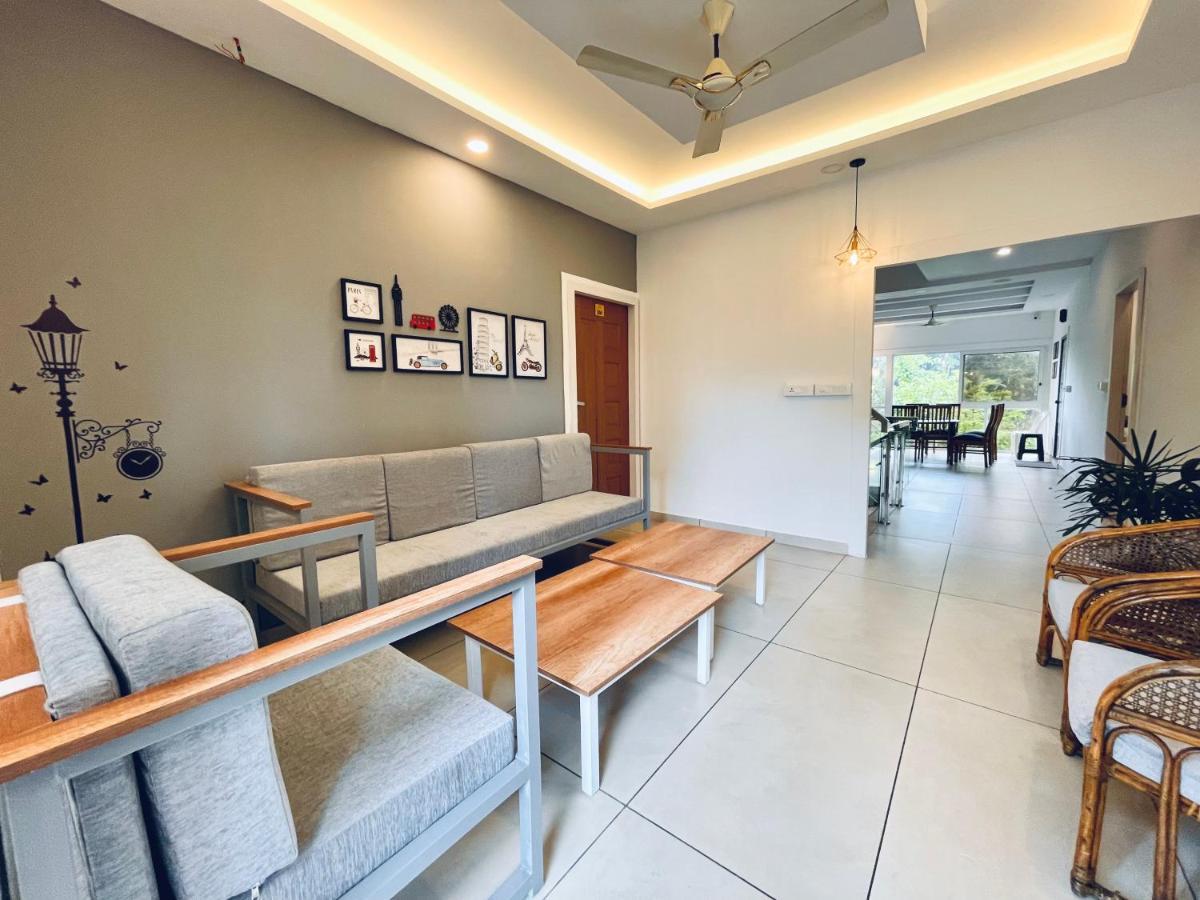 Hotel Oceana Hills Residency Alappuzha Esterno foto